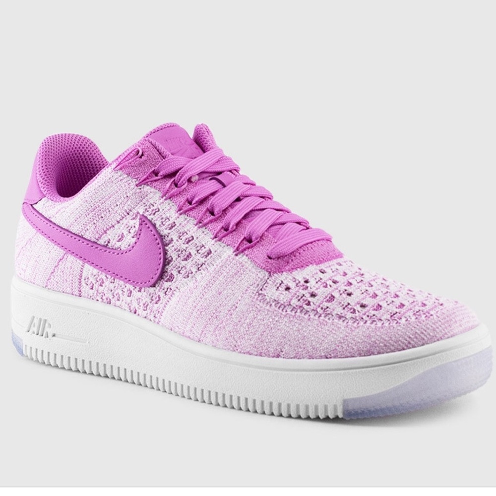 Nike Women’s AF1 Flyknit Low